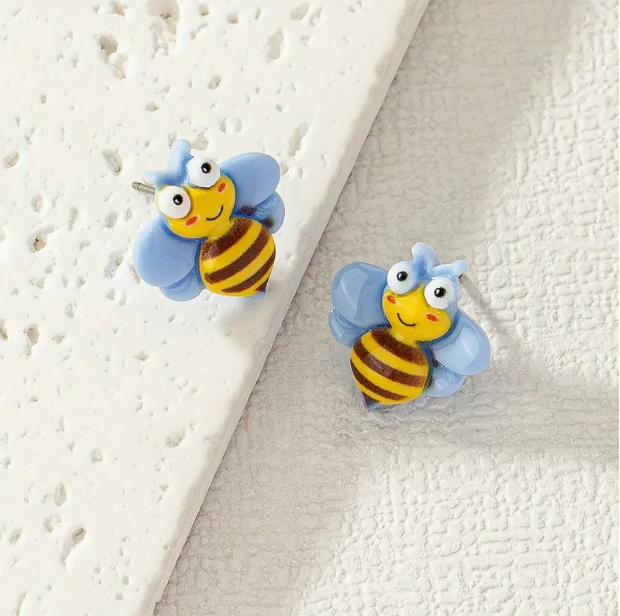 Bee earring