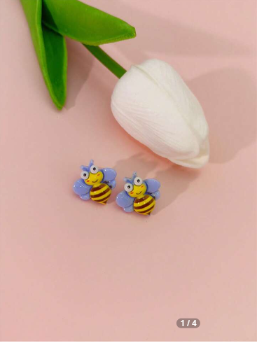 Bee earring