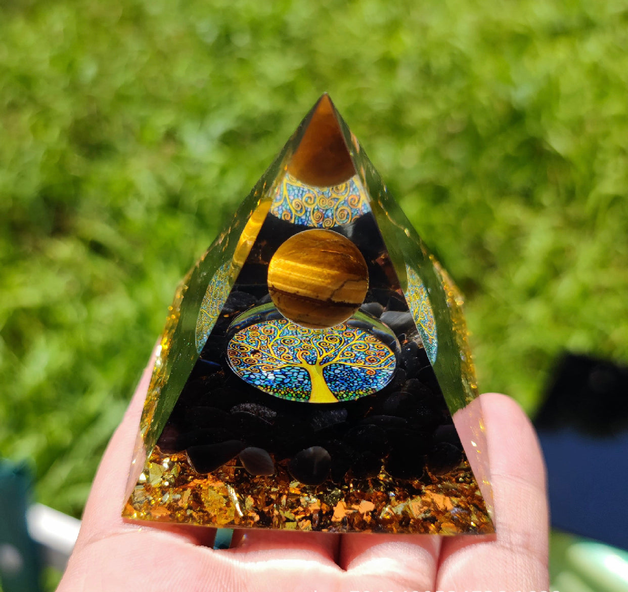 Pyramid Crystals