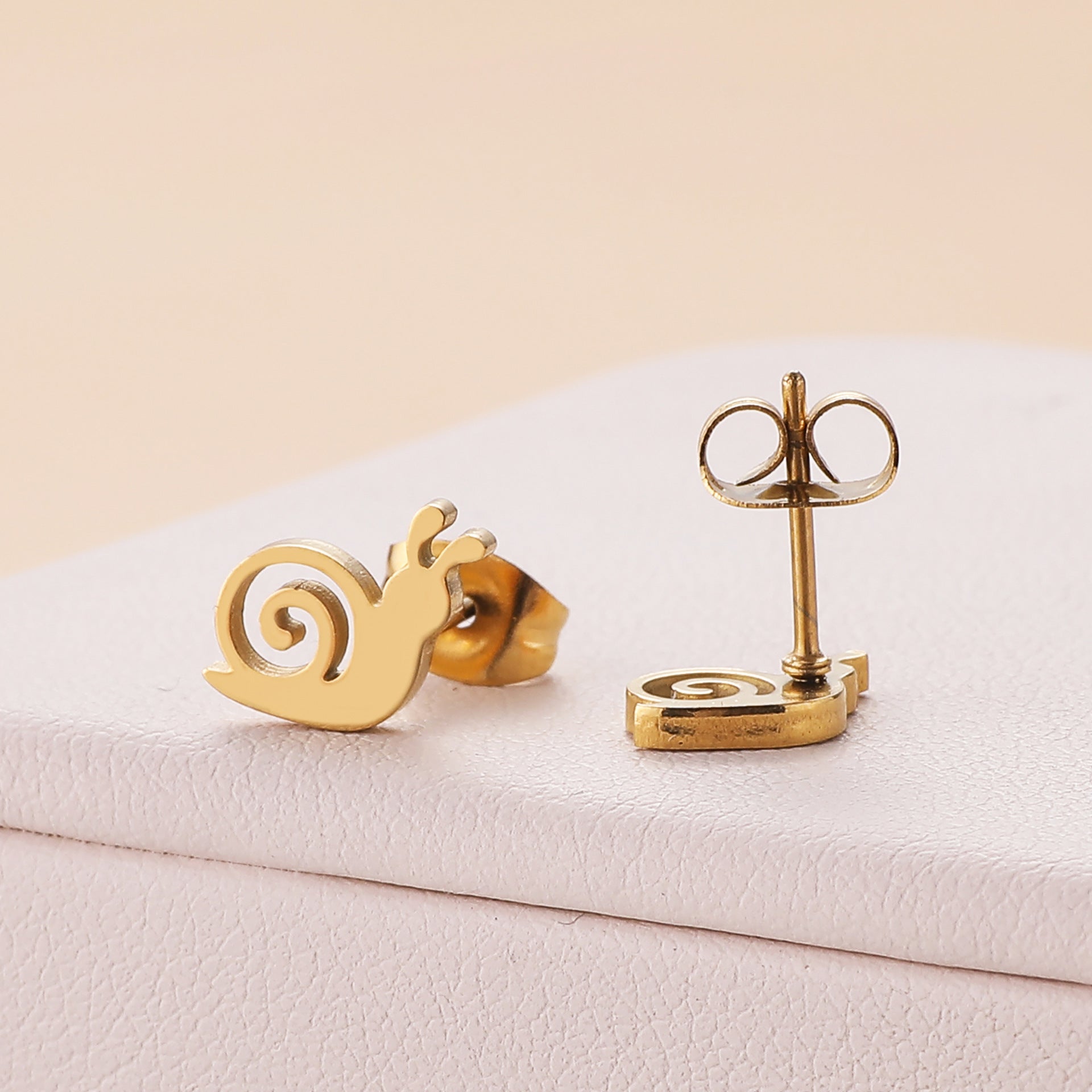 Snail earring